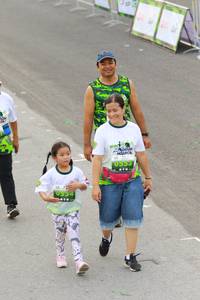 BIB: 0533
                            <button type="button" onclick="openModal(3560856)" class="btn btn-primary btn-sm float-right btn-popup" data-toggle="modal" data-target=".modal-high-quality">
                        <i class="fas fa-shopping-cart"></i> Add to Cart
                    </button>
                                            <button type="button" onclick="isThisMe(3560856, true)" class="btn btn-success btn-sm float-right btn-popup btn-isme hidden" data-toggle="tooltip" data-placement="bottom" title="นี่คือรูปของคุณใช่ไหม คลิกที่นี่เพื่อเอาเข้าอัลบั้ม">
                        <i class="fas fa-plus"></i> Add to album
                    </button>
                    <button type="button" onclick="isThisMe(3560856, false)" class="btn btn-warning btn-sm float-right btn-popup btn-isnotme hidden">
                        <i class="fas fa-ban"></i> Remove from album
                    </button>